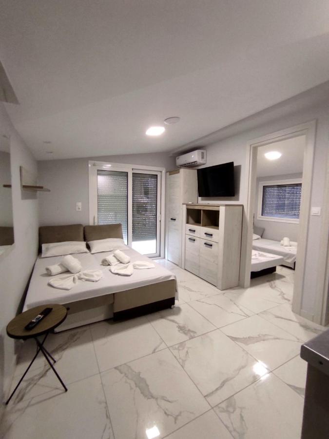 Apartments Nera Paralia-Apartment With Sea View Dış mekan fotoğraf