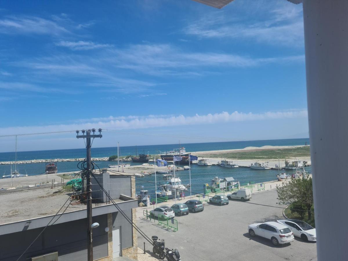 Apartments Nera Paralia-Apartment With Sea View Dış mekan fotoğraf