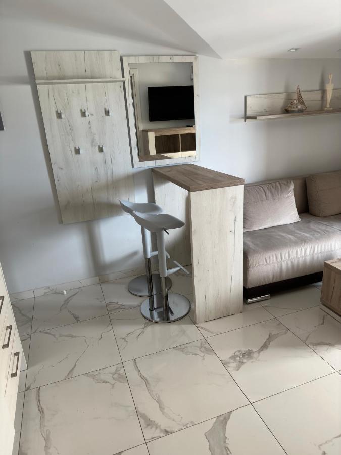 Apartments Nera Paralia-Apartment With Sea View Dış mekan fotoğraf